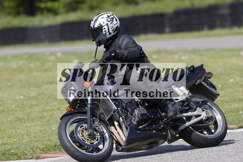 /Archiv-2025/09 22.04.2025 Cornu Master School ADR/gruen-vert/13